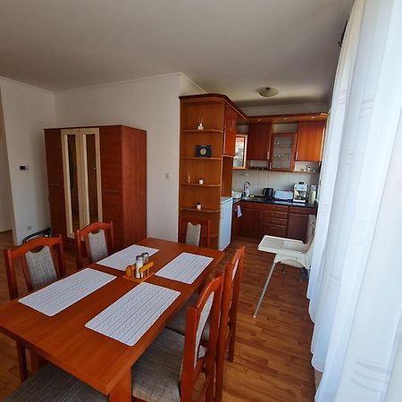Fischer Apartman 3 ไฮจ์ดุสโซบอสโล ภายนอก รูปภาพ
